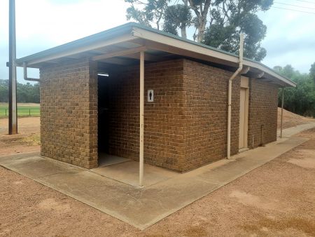 Toilet block at Wongabirrie Park